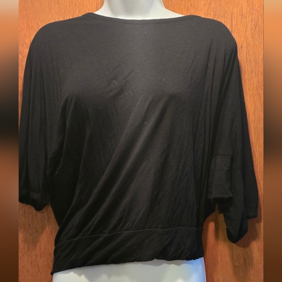 Kenar Tops - Kenar Women's Black Drop Shoulder draped Back Top SzL